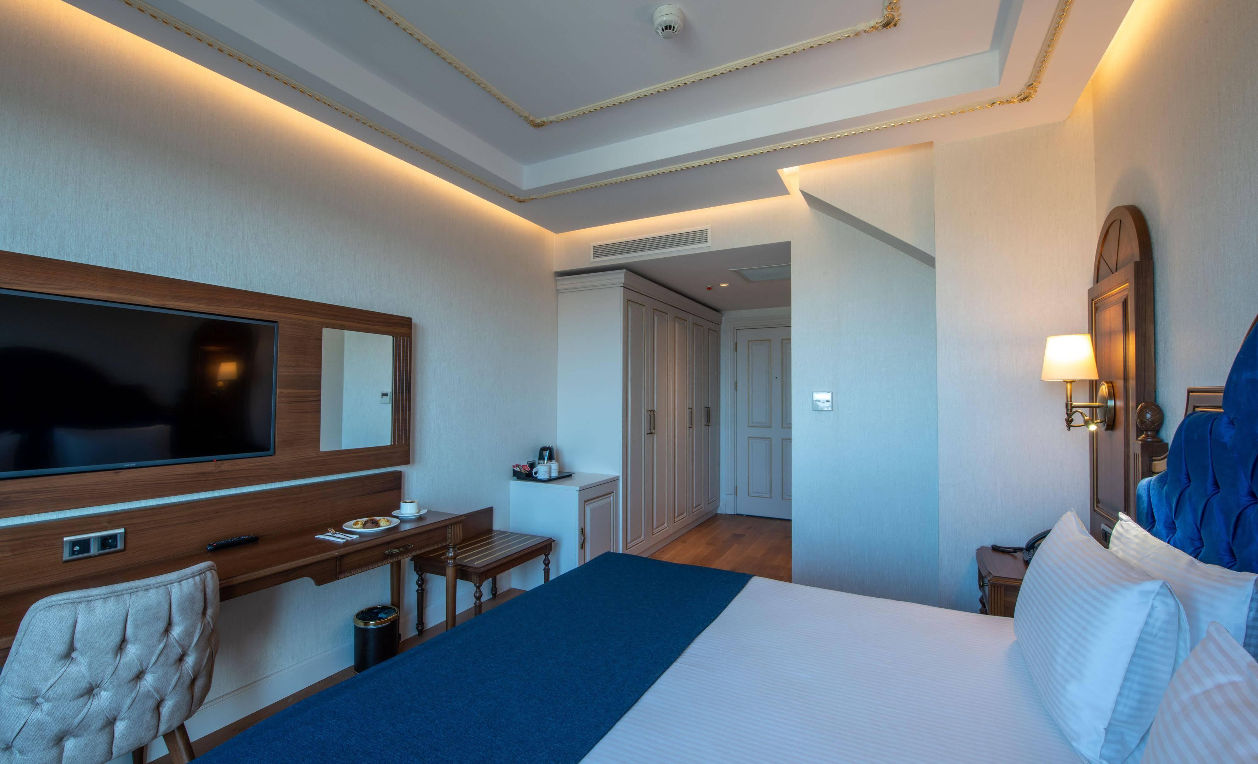 Bvs Bosphorus Pera